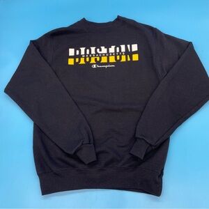 Champion “Boston” Black Crew Neck Sweatshirt Size